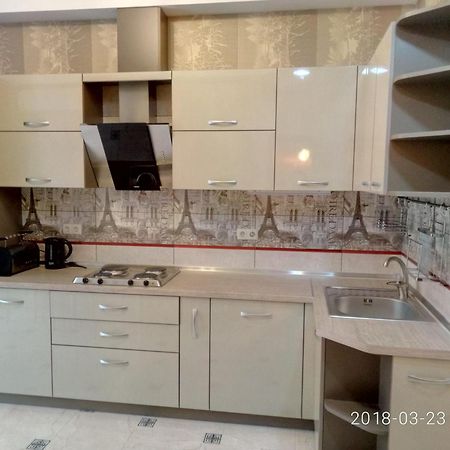 Аркадия Гагарин Плаза Red Apartment Odessa Exterior photo